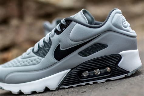 Nike men Air Max 90